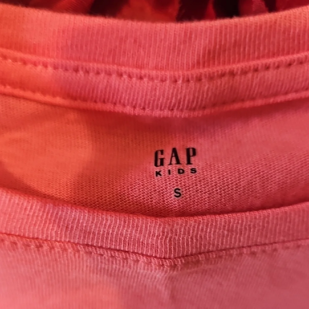 GAP Kids NWT Pink Long Sleeve Tee with Sparkly Unicorn Design Size 6/7